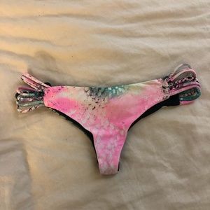 Sam Lorenzo cheeky bikini bottoms